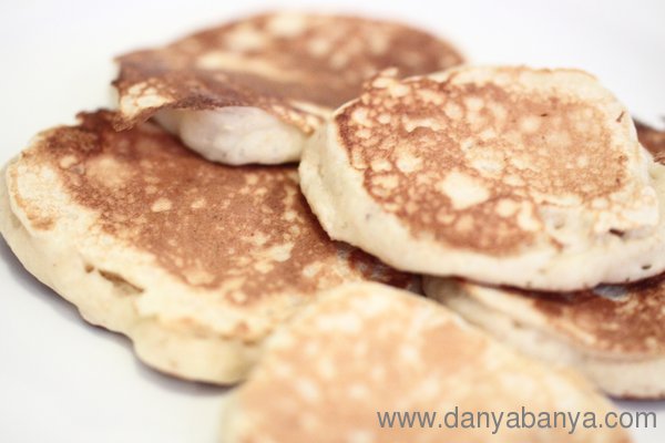 Wholemeal Banana Pancakes