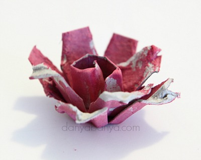 egg carton rose