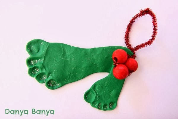 Footprint & bead mistletoe decorations