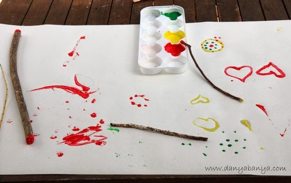 A Cleaner Way to Paint: Using Paint Sticks with Toddlers! - how we