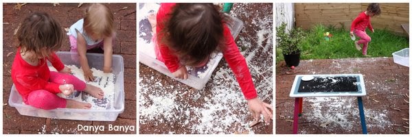 Play Snow sensory play for preschoolers