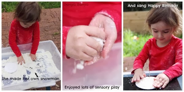 Play Snow sensory play for preschoolers